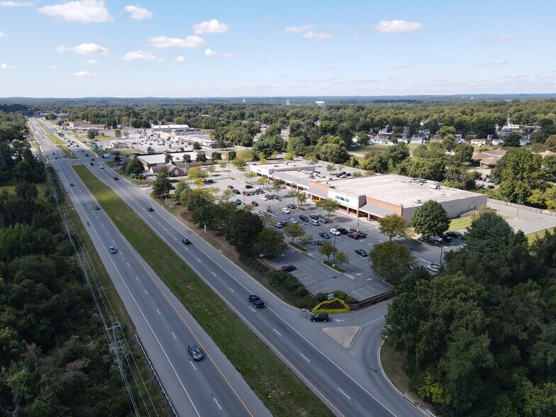 1001 E Pulaski Hwy, Elkton, MD à louer - Photo de l’immeuble – Image 3 sur 17