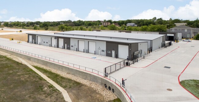Plus de détails pour 3300 Dacy Ln, Kyle, TX - Industriel/Logistique à vendre