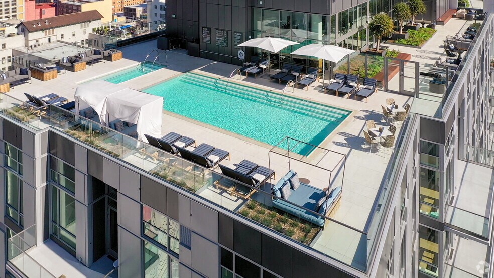 427 W 5th St, Los Angeles, CA à louer - Photo de l’immeuble – Image 3 sur 5