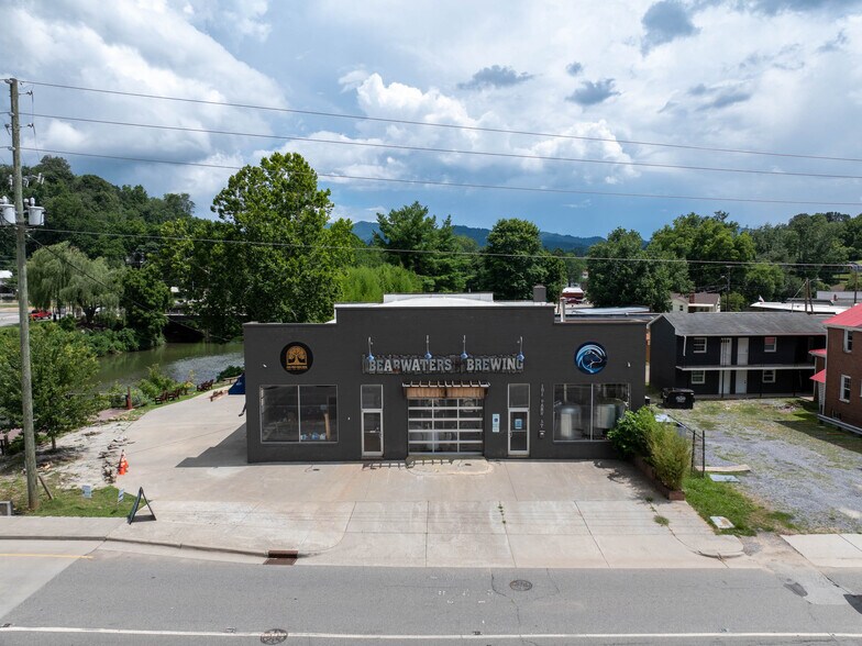 339 Park St, Canton, NC à vendre - Photo de l’immeuble – Image 3 sur 44