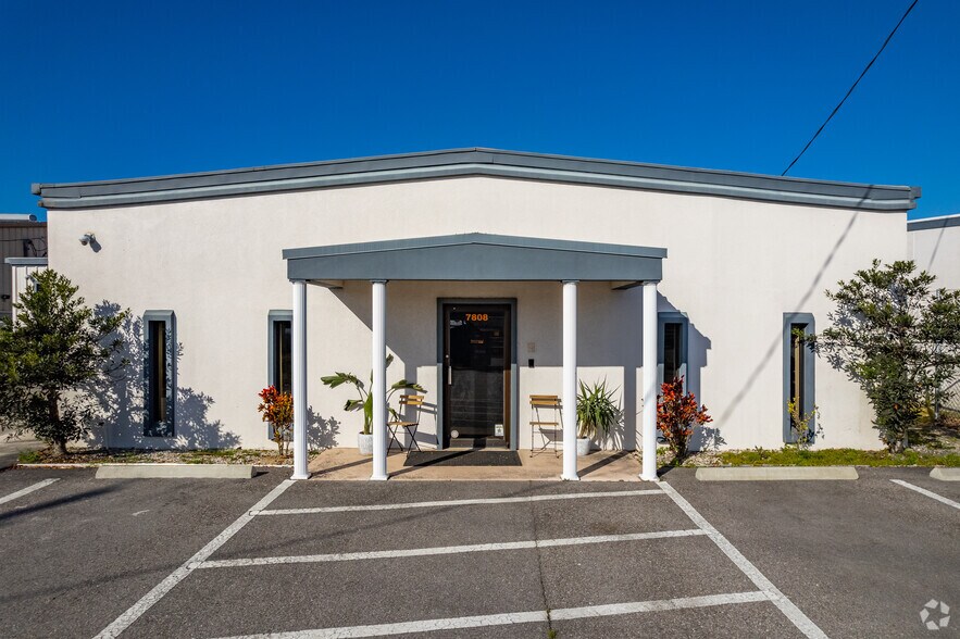 7808 Depot Ln, Tampa, FL à vendre - Photo de l’immeuble – Image 3 sur 13
