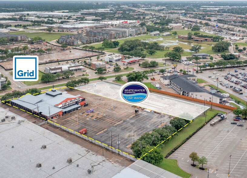 11110 W Airport Blvd, Stafford, TX à vendre - Photo de l’immeuble – Image 2 sur 10