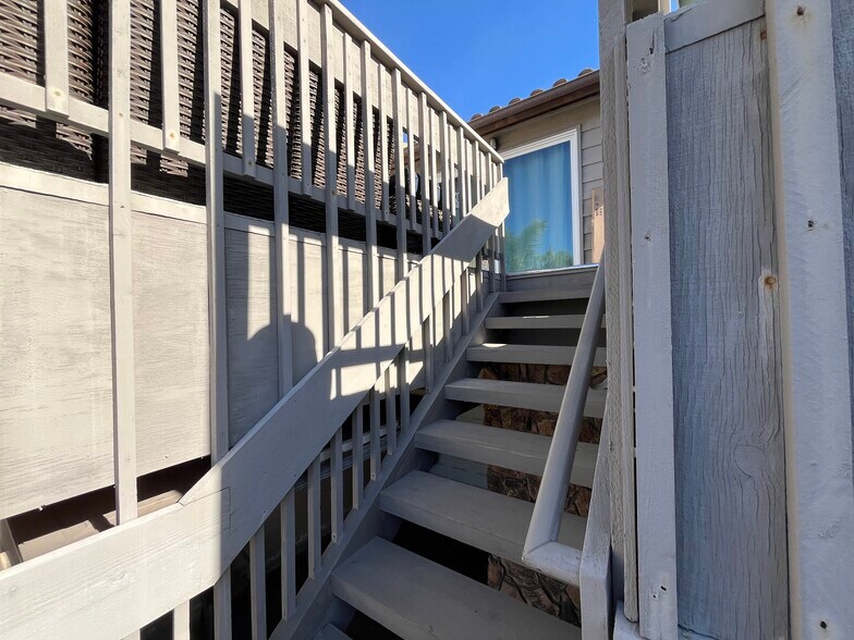 545 2nd St, Encinitas, CA à louer - Photo de l’immeuble – Image 3 sur 10