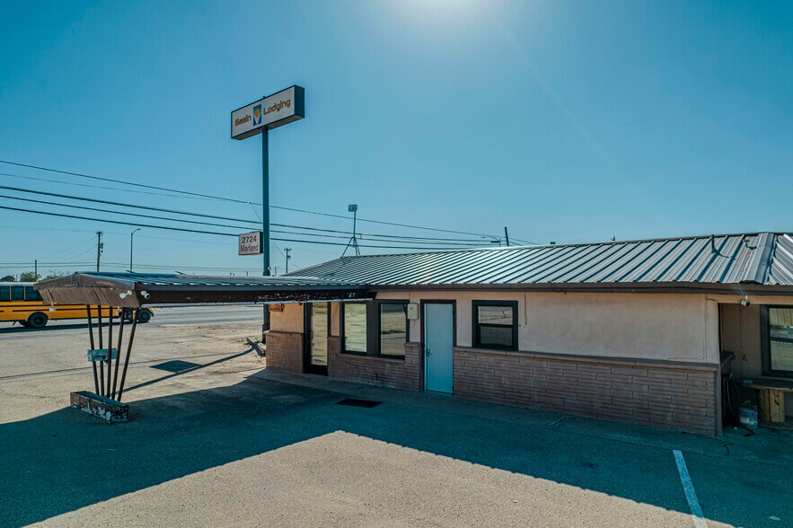2724 W Marland St, Hobbs, NM à vendre - Photo de l’immeuble – Image 3 sur 22