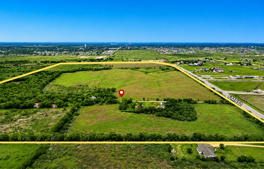 FM 812, Del Valle, TX à vendre - Photo de l’immeuble – Image 2 sur 6