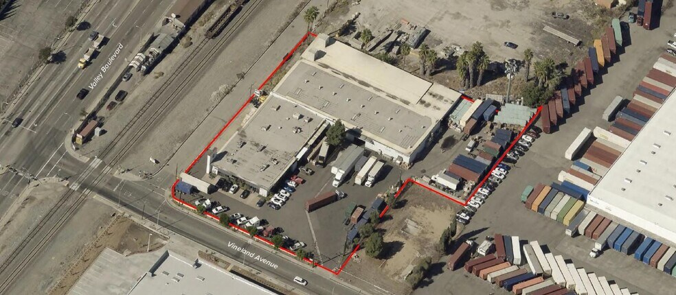 125 N Vineland Ave, City of Industry, CA à louer - Photo de l’immeuble – Image 3 sur 7