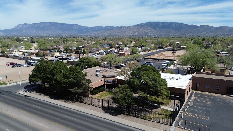 136-150 Louisiana Blvd NE, Albuquerque, NM à vendre - Photo de l’immeuble – Image 3 sur 16