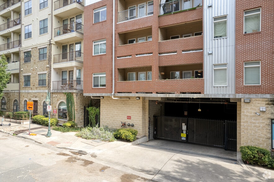 910 W 25th St, Austin, TX à vendre - Photo de l’immeuble – Image 3 sur 12