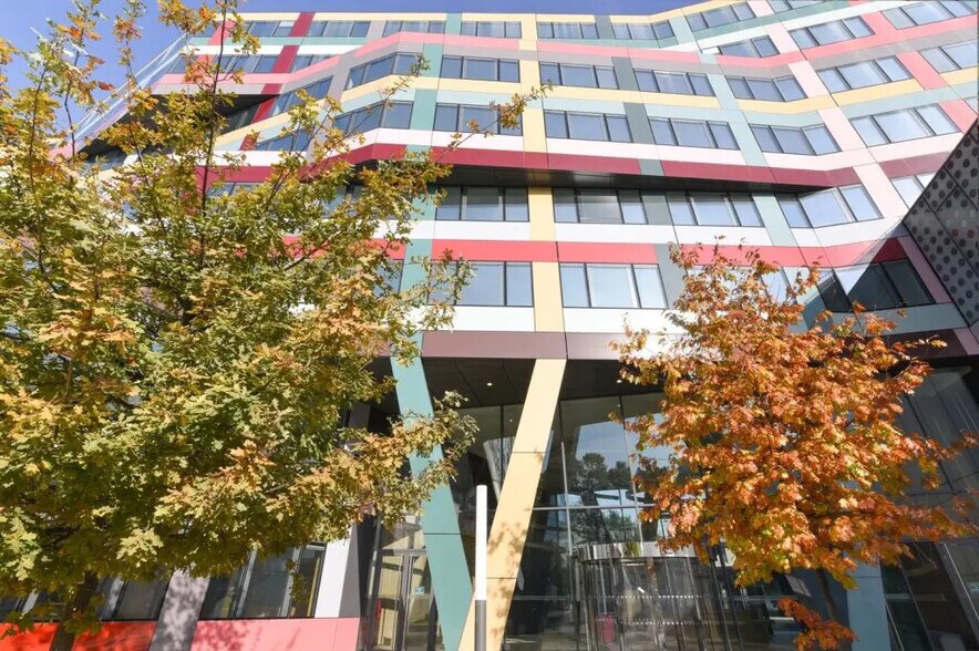 126 Boulevard Macdonald, Paris à louer - Photo de l’immeuble – Image 2 sur 9