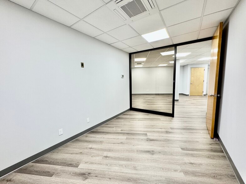 111 Brook St, Scarsdale, NY à louer - Photo de l’immeuble – Image 3 sur 31