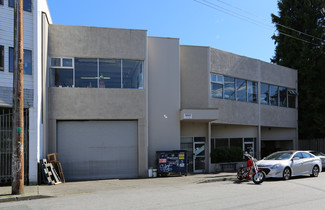 Plus de détails pour 1834 Triumph St, Vancouver, BC - Local d’activités à vendre