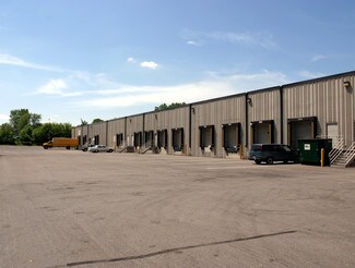 Plus de détails pour 7665-7685 Commerce Way, Eden Prairie, MN - Local d’activités à vendre