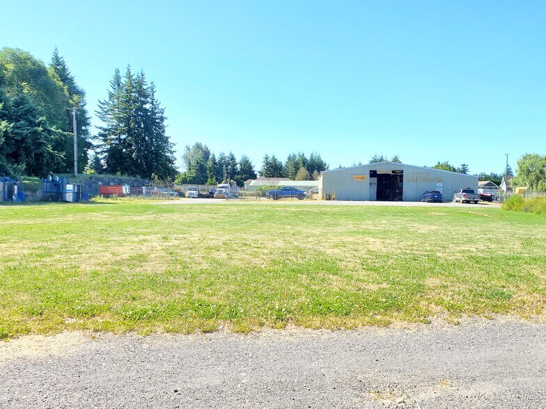 6881 E 5th Pl, Lynden, WA à vendre - Photo de l’immeuble – Image 2 sur 21