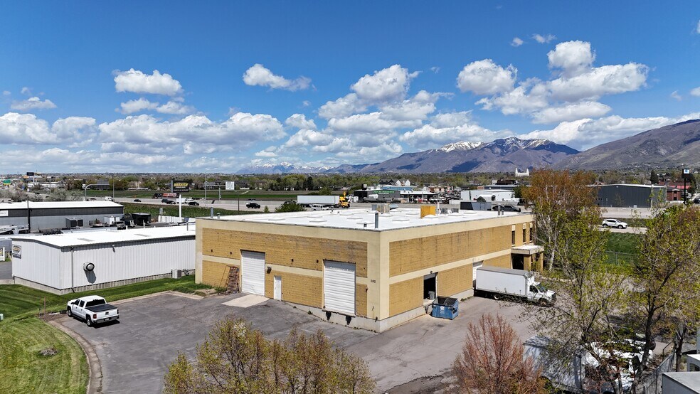 282 N 650 W, Kaysville, UT à vendre - Photo de l’immeuble – Image 3 sur 4