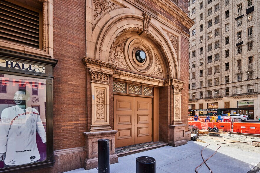 152 W 57th St, New York, NY à louer - Photo de l’immeuble – Image 3 sur 12
