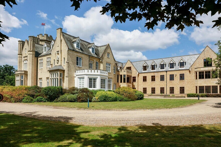Stomp Rd, Burnham à louer - Photo de l’immeuble – Image 1 sur 7