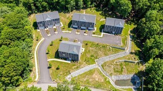 Plus de détails pour 115 Groveland Ave, Putnam, CT - Logement à vendre