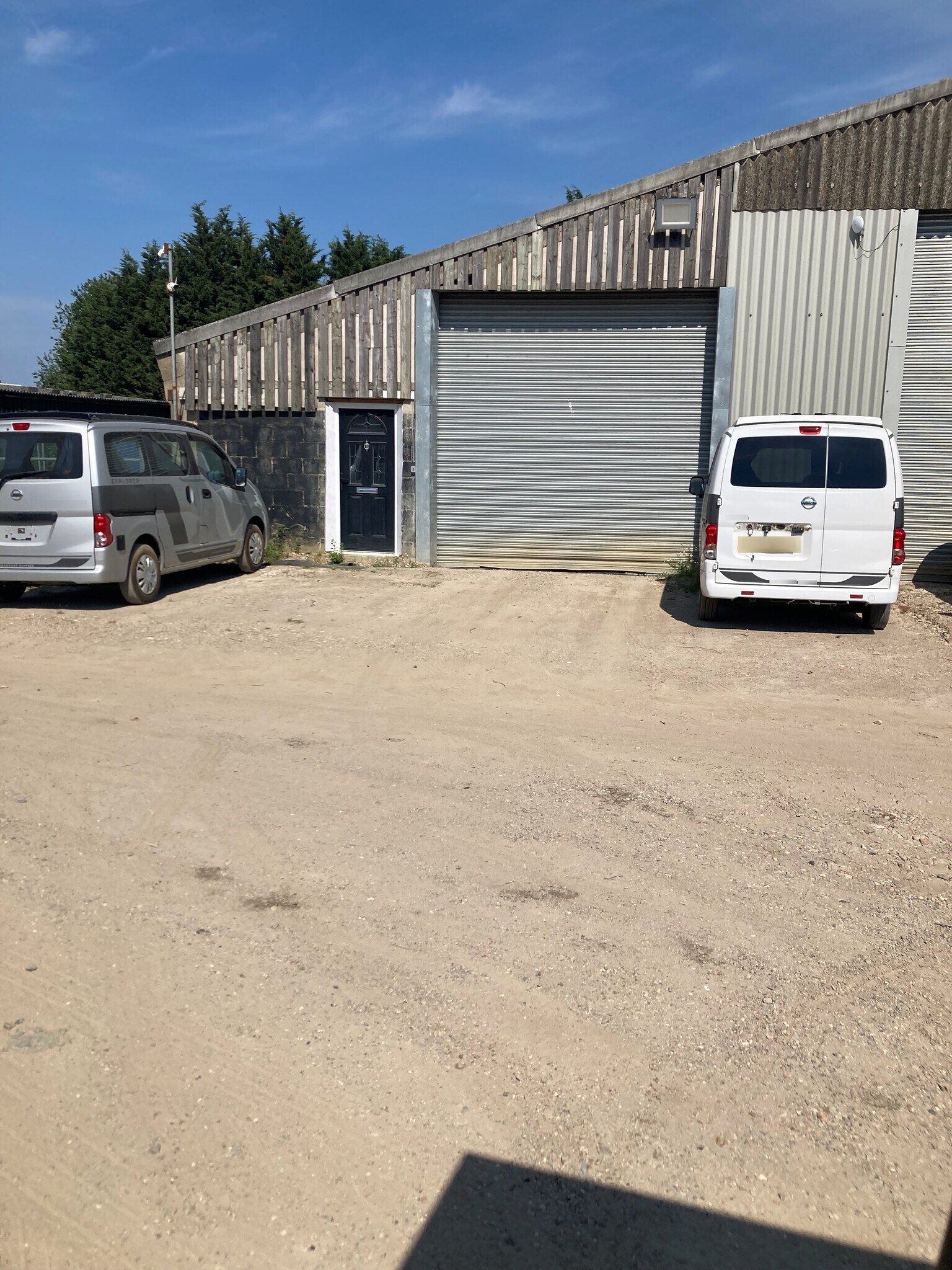 Edolphs Farm Norwood Hill, Horley à louer Photo de l’immeuble– Image 1 sur 4