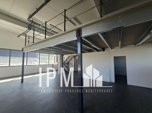 Bureau dans Gardanne à louer - Photo de l’immeuble – Image 2 sur 5