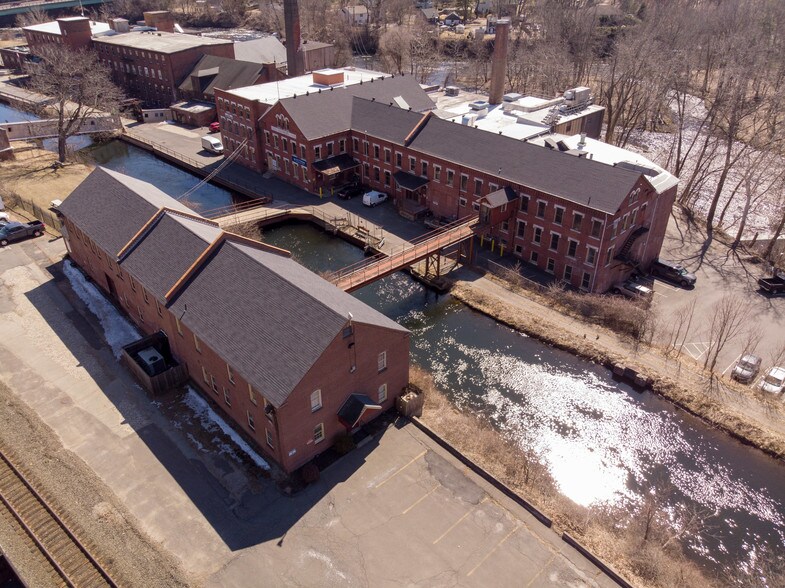 150 Front St, West Springfield, MA à louer - Aérien – Image 2 sur 23