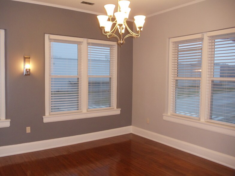 530 W 9th St, Newport, KY à louer - Photo de l’immeuble – Image 2 sur 13