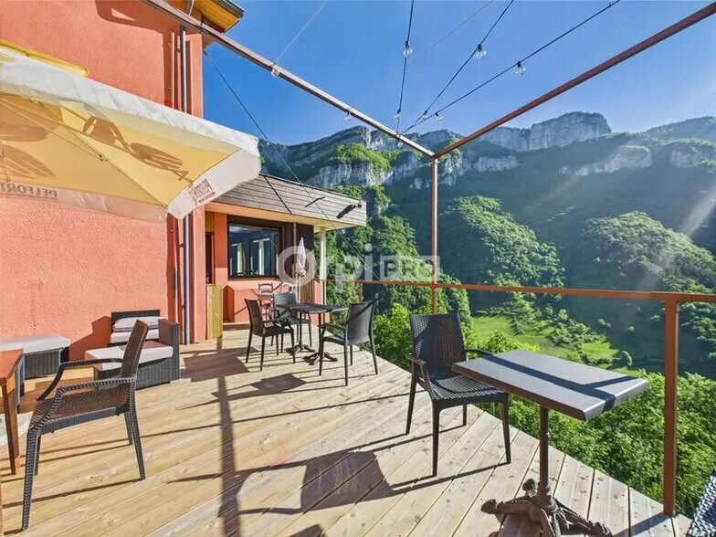 Local commercial dans Échevis à vendre - Photo de l’immeuble – Image 3 sur 12