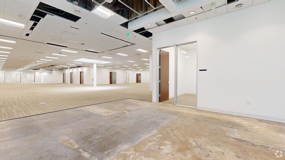 5735 W Las Positas Blvd, Pleasanton, CA à louer - Numérisation 3D Matterport – Image 3 sur 18
