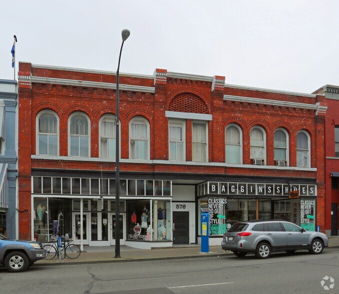 574-580 Johnson St, Victoria, BC à louer - Photo principale – Image 1 sur 5
