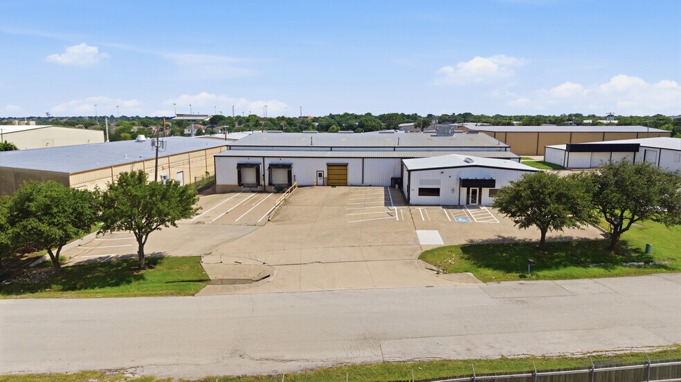1120 Commercial Blvd N, Arlington, TX à vendre - Photo de l’immeuble – Image 2 sur 20