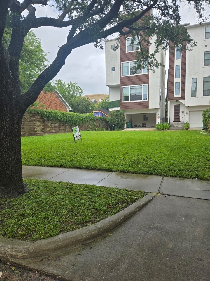 1304-1306 Peden, Houston, TX à vendre Photo de l’immeuble– Image 1 sur 5