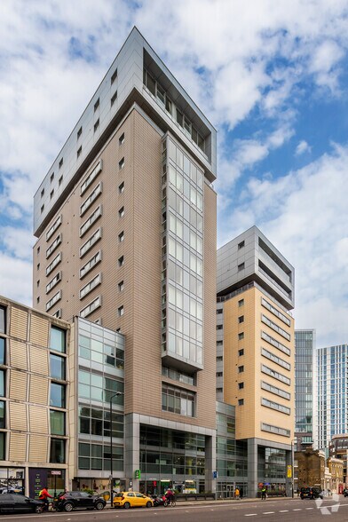 52-58A Commercial Rd, Londres à louer - Photo de l’immeuble – Image 2 sur 25