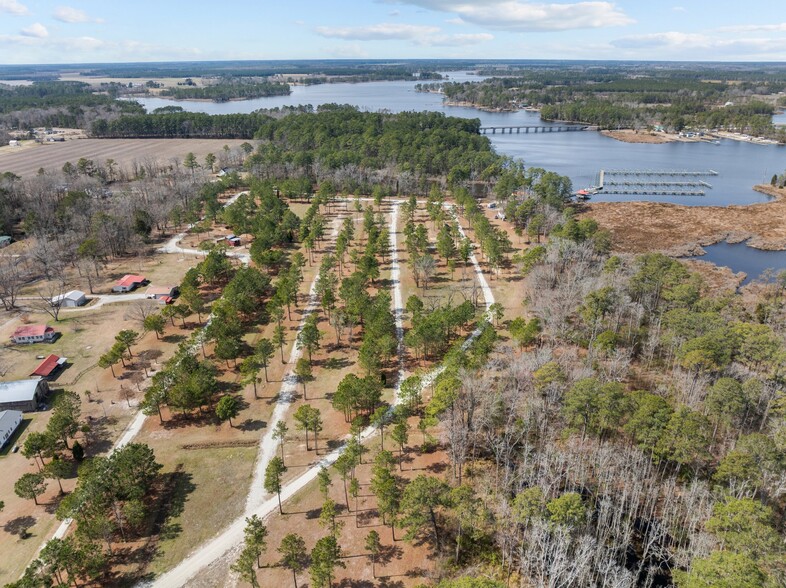 577 Hoff Rd, Belhaven, NC à vendre - Photo de l’immeuble – Image 3 sur 110