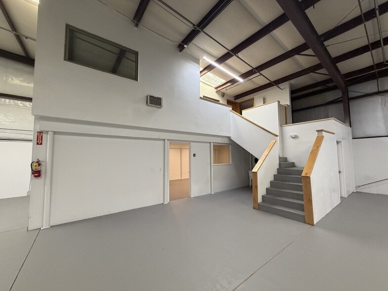 1711 E Jackson St, Phoenix, AZ à louer - Photo de l’immeuble – Image 3 sur 25