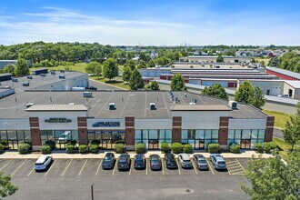 129 Commercial Dr, Yorkville, IL à louer Photo intérieure– Image 1 sur 36