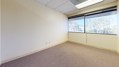 500 S Kraemer Blvd, Brea, CA à louer Numérisation 3D Matterport– Image 1 sur 2