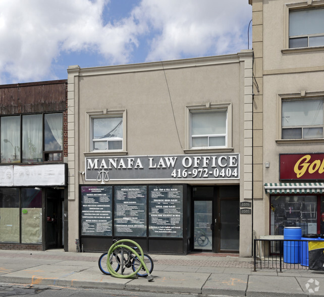 1586-1588 Eglinton Ave W, Toronto, ON à louer - Photo principale – Image 1 sur 14