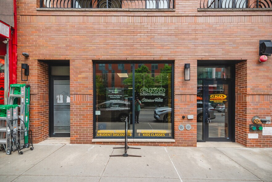 525 Myrtle Ave, Brooklyn, NY à louer - Photo de l’immeuble – Image 3 sur 4