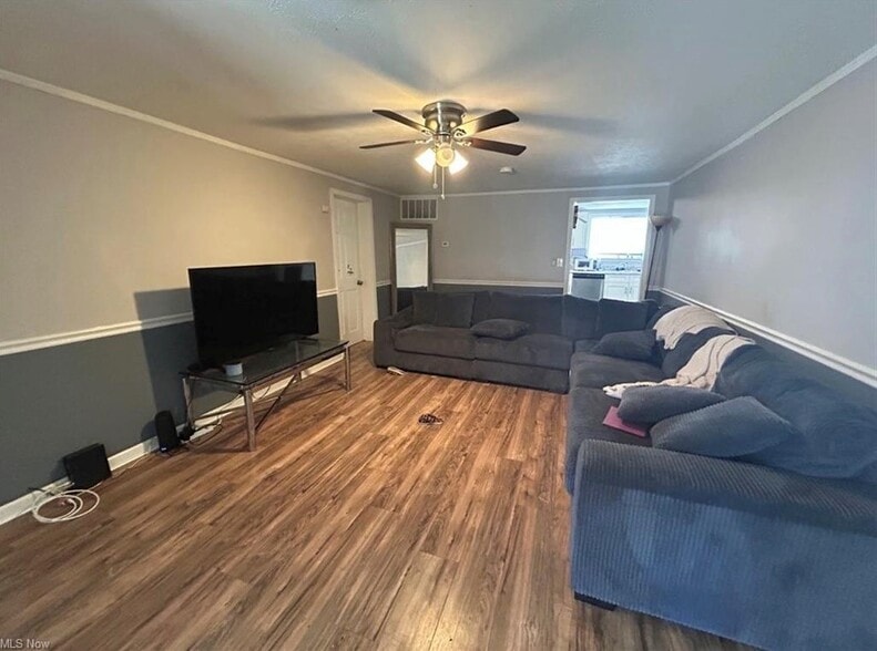 Residential Income Portfolio portefeuille de 3 biens à vendre sur LoopNet.fr - Photo de l’immeuble – Image 3 sur 40