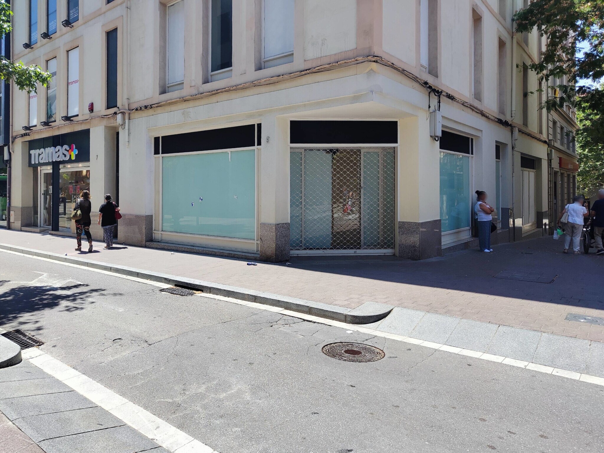 Local commercial dans Manresa, Barcelona à louer Photo intérieure– Image 1 sur 13
