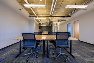 345 W Washington Ave, Madison, WI à louer Photo intérieure– Image 2 sur 10