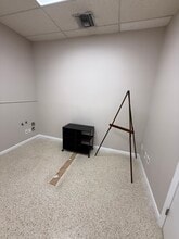 6818-6824 S Manhattan Ave, Tampa, FL à louer Photo intérieure– Image 2 sur 3