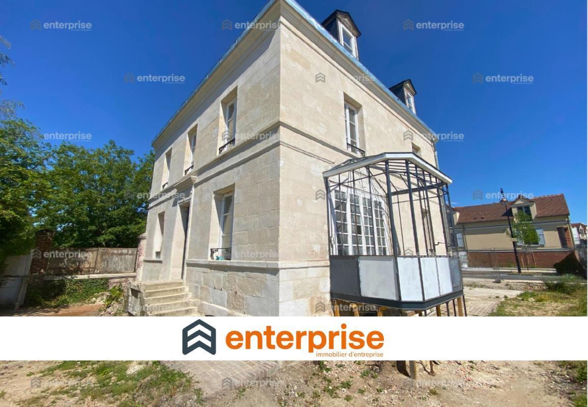 Bureaux/Médical dans Compiègne à louer Photo de l’immeuble– Image 1 sur 8