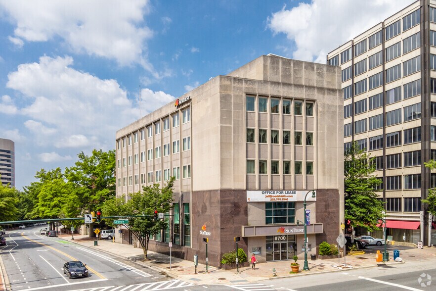 8700 Georgia Ave, Silver Spring, MD à louer - Photo de l’immeuble – Image 2 sur 6