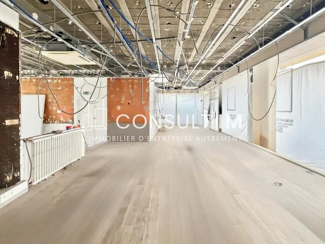 Plus de détails pour Local commercial à louer