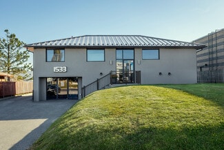 Plus de détails pour 1533 Dundas St E, Whitby, ON - Bureau à vendre