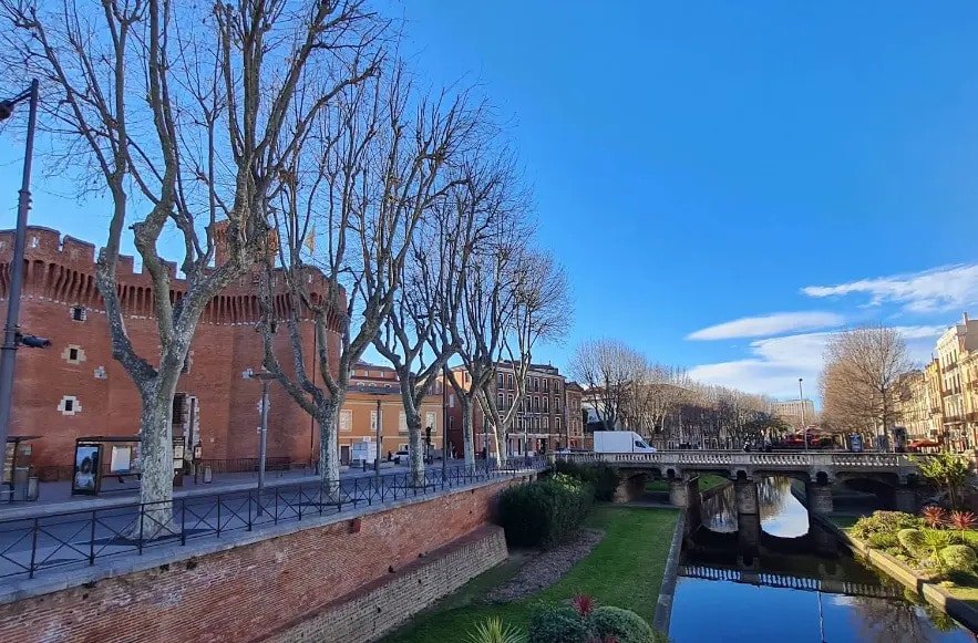 Local commercial dans Perpignan à louer - Photo de l’immeuble – Image 3 sur 4
