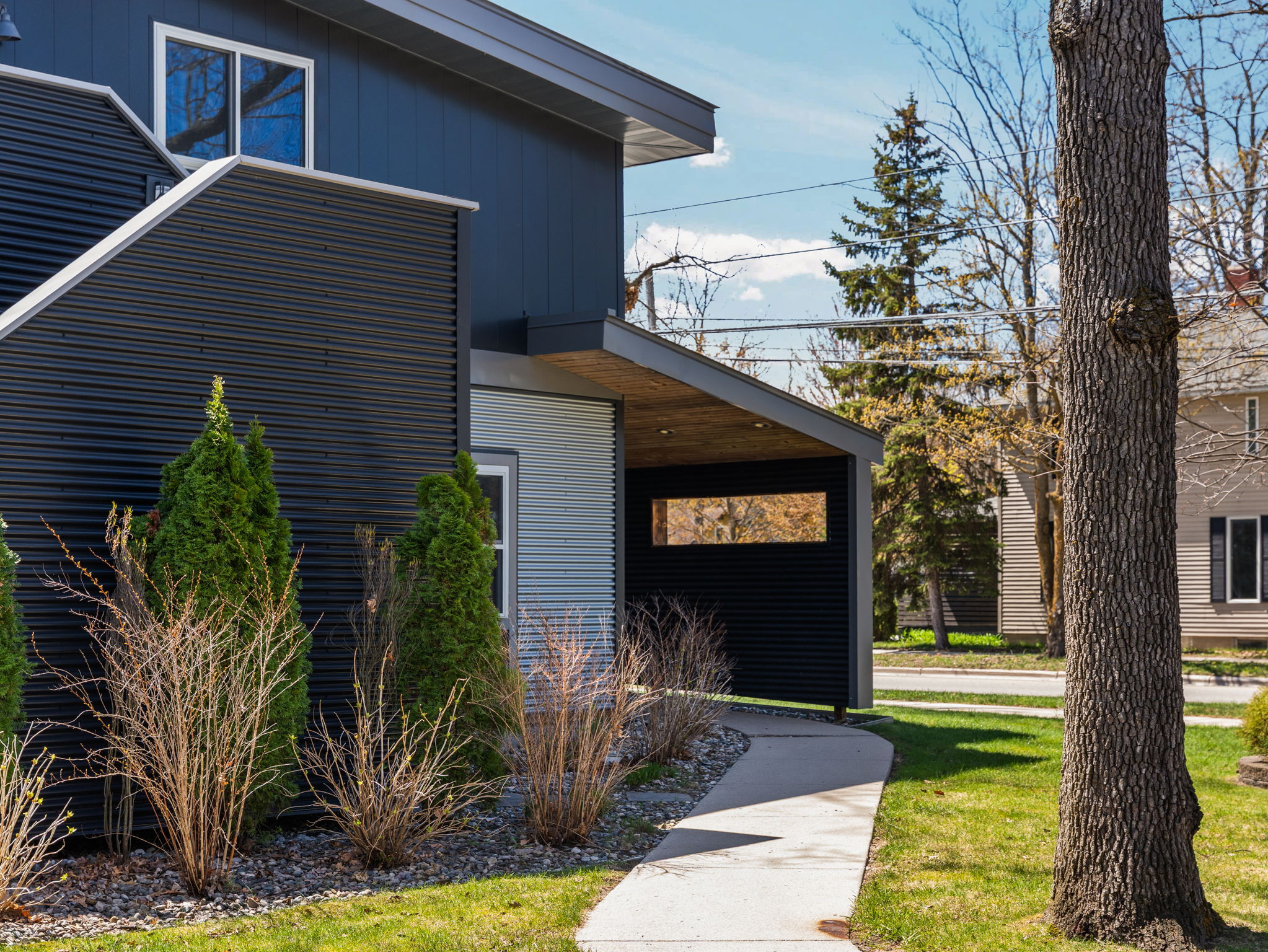1323 Cass St, Traverse City, MI à vendre Photo de l’immeuble– Image 1 sur 85