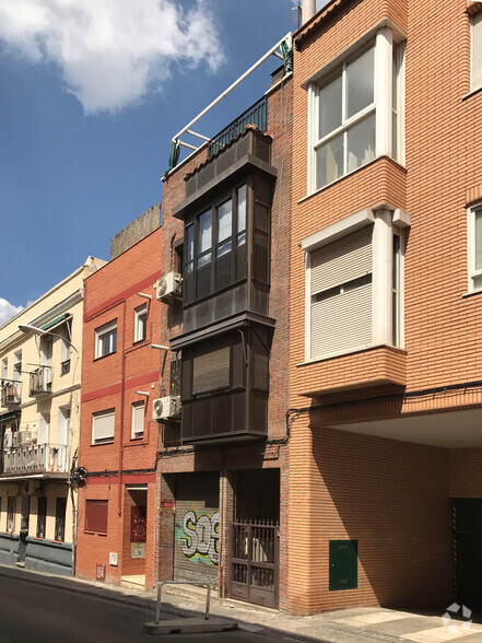 Calle De Sanz Raso, 49, Madrid, Madrid à louer - Photo de l’immeuble – Image 2 sur 2
