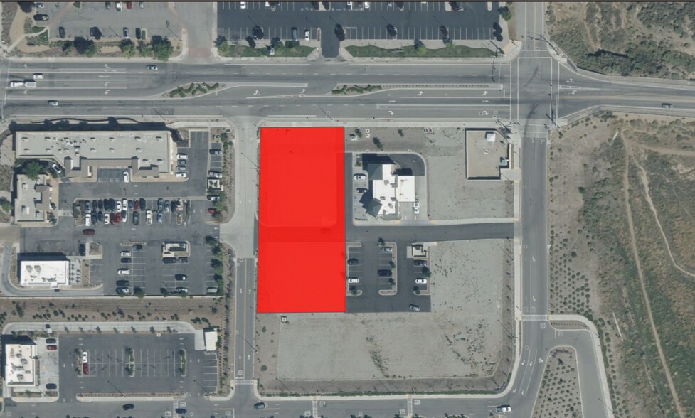 Walmart Anchor Pad, Tehachapi, CA à vendre - Aérien – Image 2 sur 4