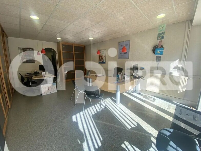 Local commercial dans Trévoux à vendre - Photo intérieure – Image 2 sur 6